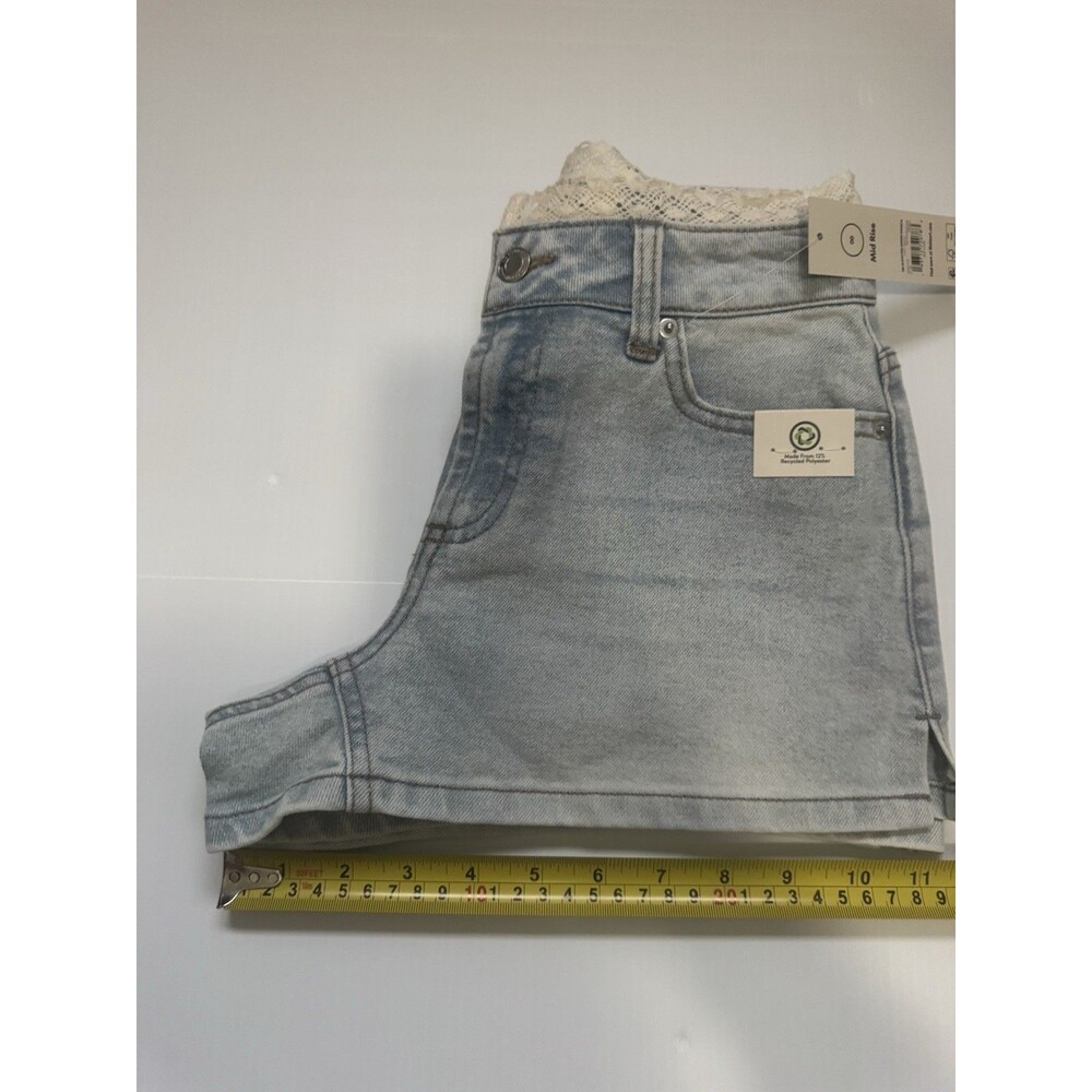 No Boundaries Women’s Mid Rise Denim Shorts Light Wash Size 00 New Tags - Picture 8 of 10